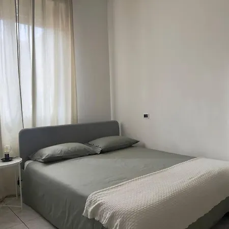 Monolocale Farini Petit Apartment Parma